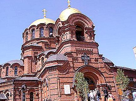 Lo que es notable para los templos de Novosibirsk