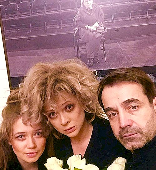 Dmitry Pevtsov a postat o fotografie cu soția sa și fiica adoptată Alena