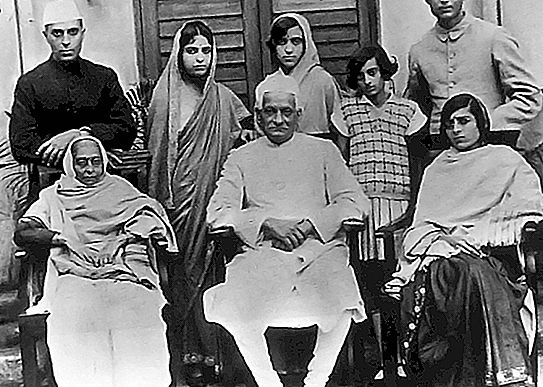 Jawaharlal Nehru: biographie, carrière politique, famille, date et cause du décès