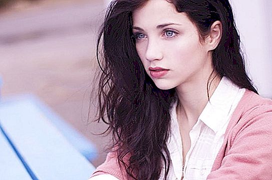 La nouvelle actrice hollywoodienne Emily Rudd