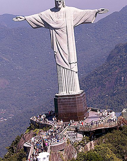 Stor statue af Jesus Kristus: beskrivelse, historie, højde og foto