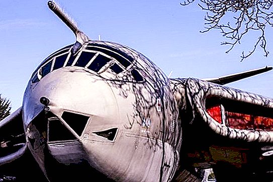 Norfolka: Aukstā kara laikmeta Viktora lidmašīnas atdod bez maksas, saskaroties ar naudas trūkumu tās uzturēšanai