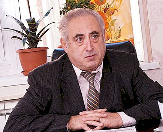 El professor Bukhanovsky Alexander Olimpievich: biografia, èxits, familiars i fets interessants