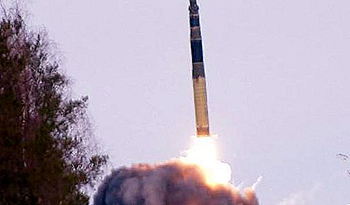 "Topol-M": características. Sistema de misiles intercontinentales "Topol-M": fotos