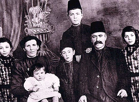 아르메니아 인은 백인입니까? 주요 특징, 사람들의 역사, 문화