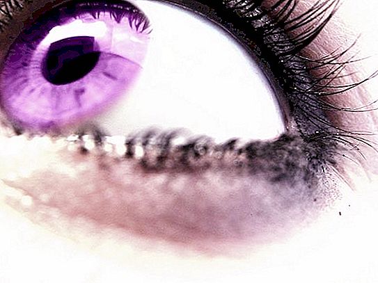Yeux violets - mythe ou réalité