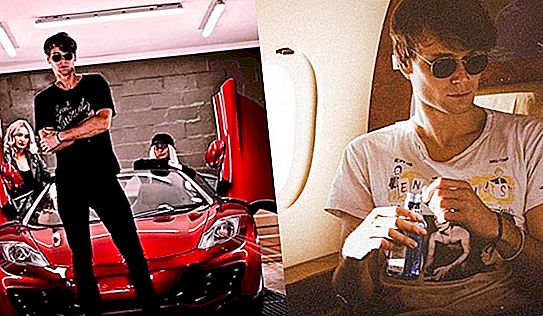 Son till en miljardär, som har sitt eget flygplan och Ferrari, tror att hemlösa "lever lyxigt på förmåner." Hans värld vänder upp och ner när han står inför verkligheten