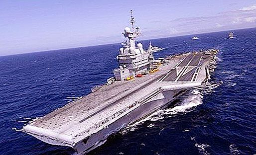 Francoska mornarica: podmornice in moderne vojne ladje
