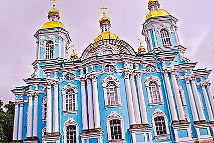 Petersburg'daki Aziz Nikolaos Katedrali. St.Petersburg katedralleri