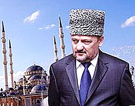 俄罗斯英雄Kadyrov Akhmat Abdulkhamidovich：传记