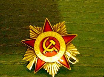 ใครและทำไมได้รับรางวัล Order of the Great Patriotic War 1 และ 2 องศา