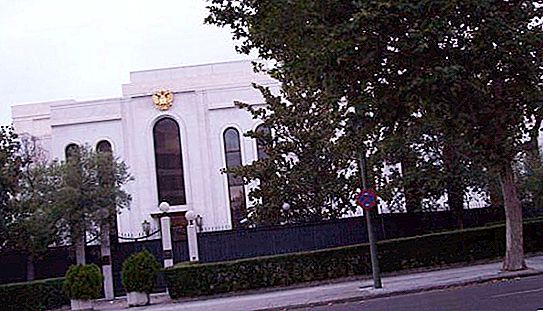 スペインのロシア大使館とその主な仕事。 バルセロナの領事館