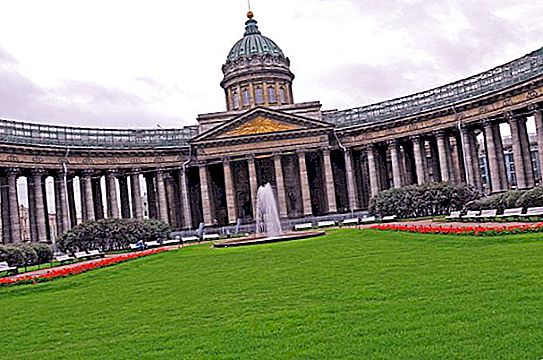Kazaňská katedrála, Petrohrad: história, popis, ikony