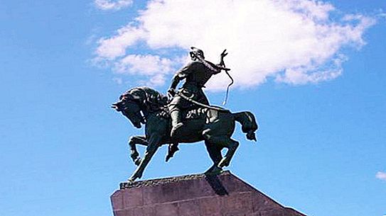 National hero Salavat Yulaev (Ufa) monument to him - a landmark of Bashkortostan