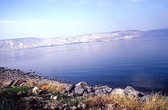 Tiberijsko jezero je največji vir sladke vode. Znamenitosti jezera Tiberias