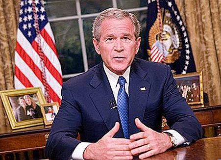 Si George W. Bush ay ang pangulo ng Estados Unidos. George W. Bush: Pulitika