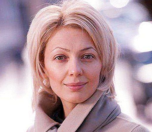 Olga Timofeeva는 영향력있는 정치인이 된 유명한 기자입니다.
