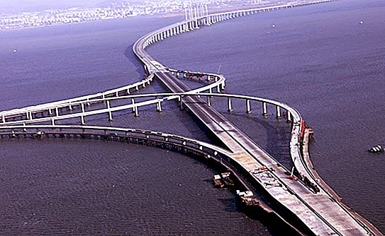 The longest bridge: which ferry is the absolute leader?