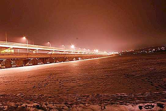 สะพานเหนือใน Voronezh ประวัติคำอธิบายและข้อเท็จจริงที่น่าสนใจ