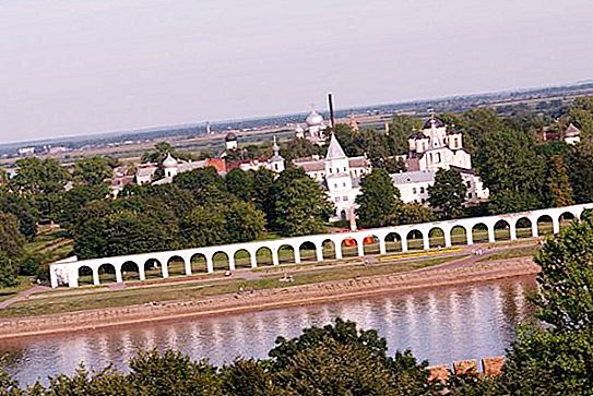 Veliky Novgorod, Yaroslavovo Yard: panoramica, caratteristiche, attrazioni e fatti interessanti