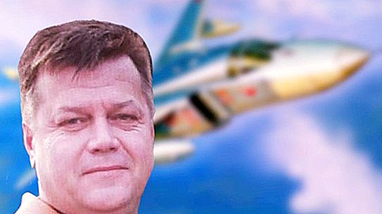 Oleg Peshkov: az elhunyt pilóta fotója és életrajza