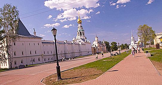 Piazza del Cremlino a Vologda: storia, foto, attrazioni