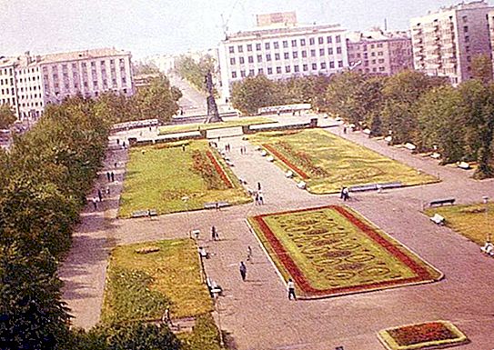 Gorky-plassen (Nizhny Novgorod): hvor er den og hvordan komme seg dit