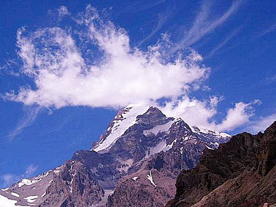Di manakah Gunung Aconcagua? Ketinggian gunung, keterangan