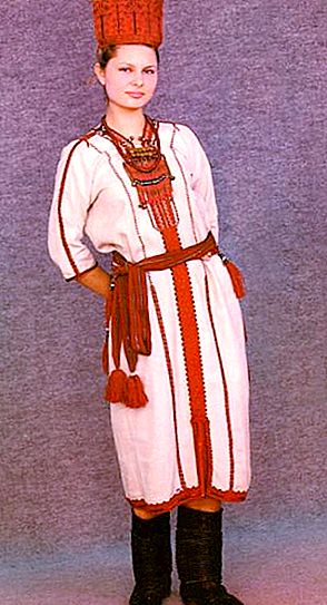 Kostum nasional Mordovian: deskripsi, foto