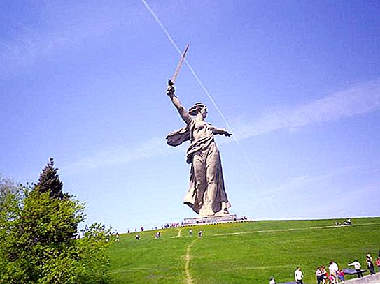 The highest sculpture in Russia. Famous sculptures of Russia. Photo