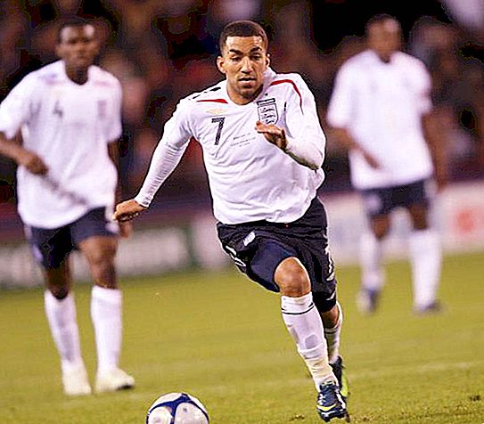 Aaron Lennon: biography of a football player