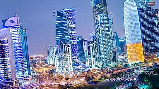 Katar: populace. Katarská populace, životní úroveň