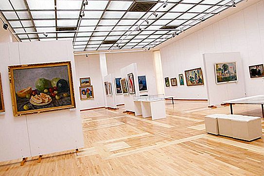 Μουσείο Kasteev στο Almaty - το σπίτι της καζαχικής τέχνης