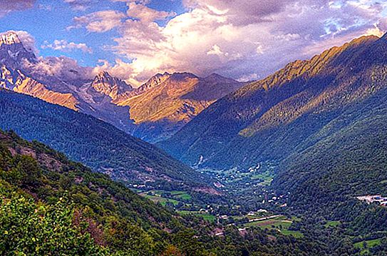 Gürcistan'ın doğası ve özellikleri