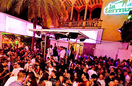 Barcelona nightclubs: a description of the most popular holiday destinations