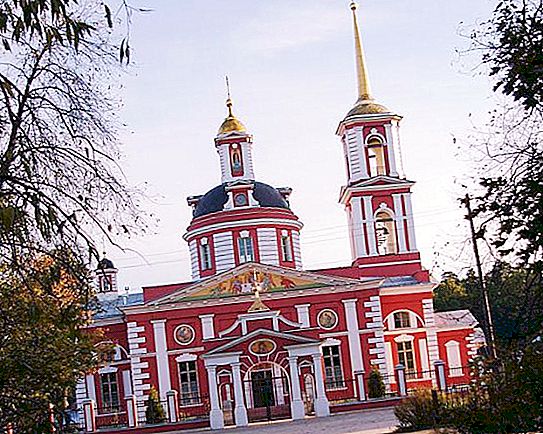 Almazovo Manor, Moskow: deskripsi, objek wisata, sejarah dan fakta menarik