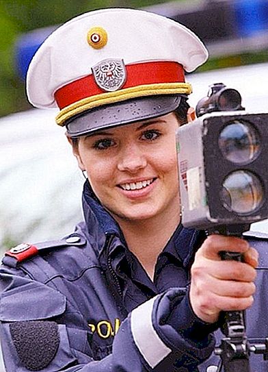 9个最美丽的女警察居住的国家