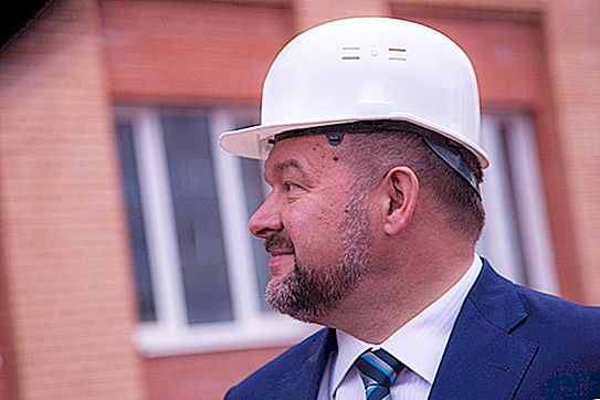 Guverner regije Arkhangelsk: biografija, postignuća