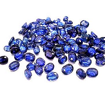 Blue stones. Precious sapphires and their properties
