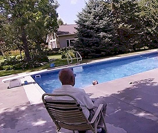 92-vuotias mies ohitti yksinäisyyden rakentamalla uima-altaan pihalle. Naapurimaiden lapset menevät hänen luokseen drovissa
