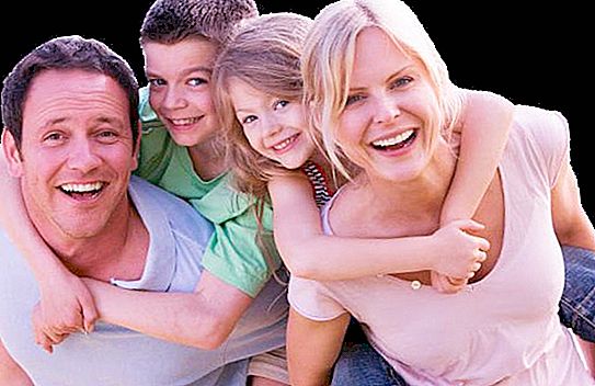 10 patarlių apie šeimą. Geriausios šeimos patarlės