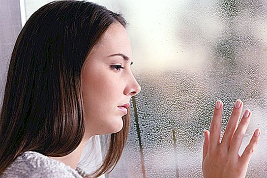Mida üle 30-aastased naised kahetsevad? Anonüümses uuringus jagasid nad oma nooruse sügavaimat kahetsust.