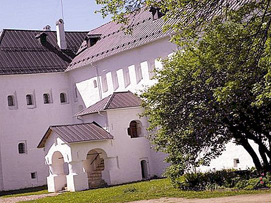 Pogankiny komory, Pskov: fotografia, adresa, režim činnosti