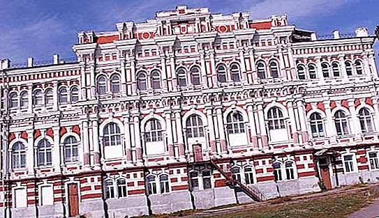 La construcción de la noble asamblea en Kursk: descripción, historia y hechos interesantes.