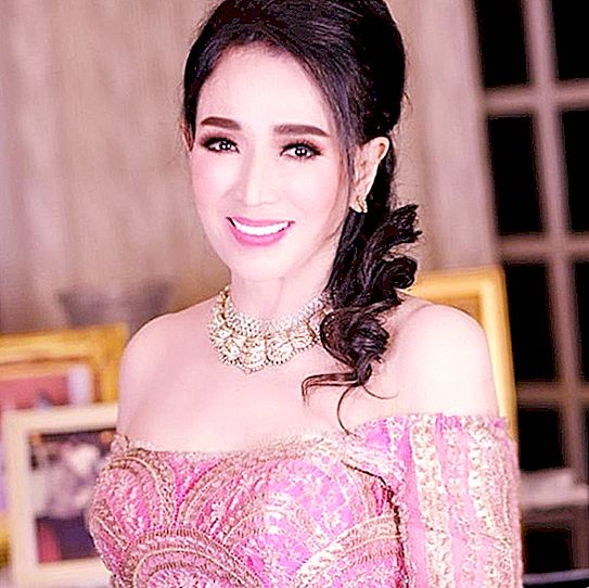 Op 18-jarige leeftijd won een meisje uit Thailand de Miss Universe-titel. Tegenwoordig is ze 73, maar op haar leeftijd kijkt ze niet