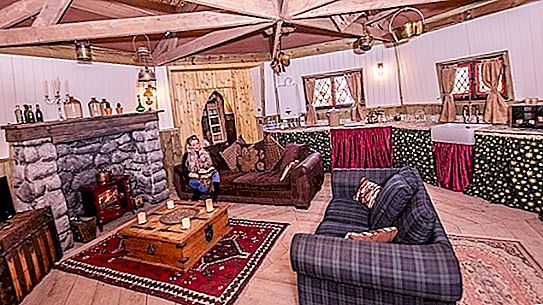 Na svetový deň Harryho Pottera: fanúšikovia postavili luxusnú chatu - presnú kópiu domu držiteľa kľúčov Hagrida