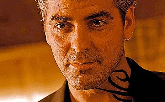 "황혼까지 황혼에서"-Clooney 문신 (사진)