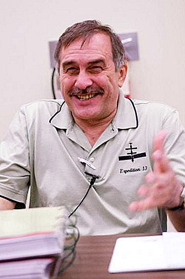 Pavel Vladimirovich Vinogradov, 러시아 우주 비행사 : 전기