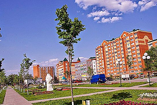 Ville de Dmitrov: un bref historique et un aperçu des principales attractions. Où se trouve Dmitrov?