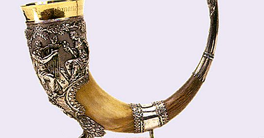 A beautiful feast tradition is to fill a vessel in the form of a horn with wine